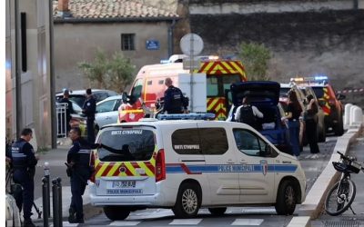 Husband shoots his ex-wife dead outside French court and then kills himself